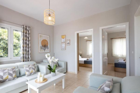 Plaka Modern Apartment